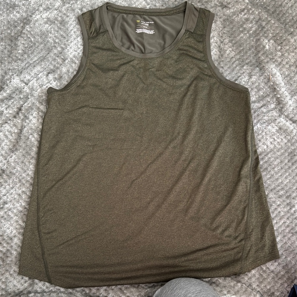 Tek Gear Drytek Olive Green Sleeveless Tank Women's Top large